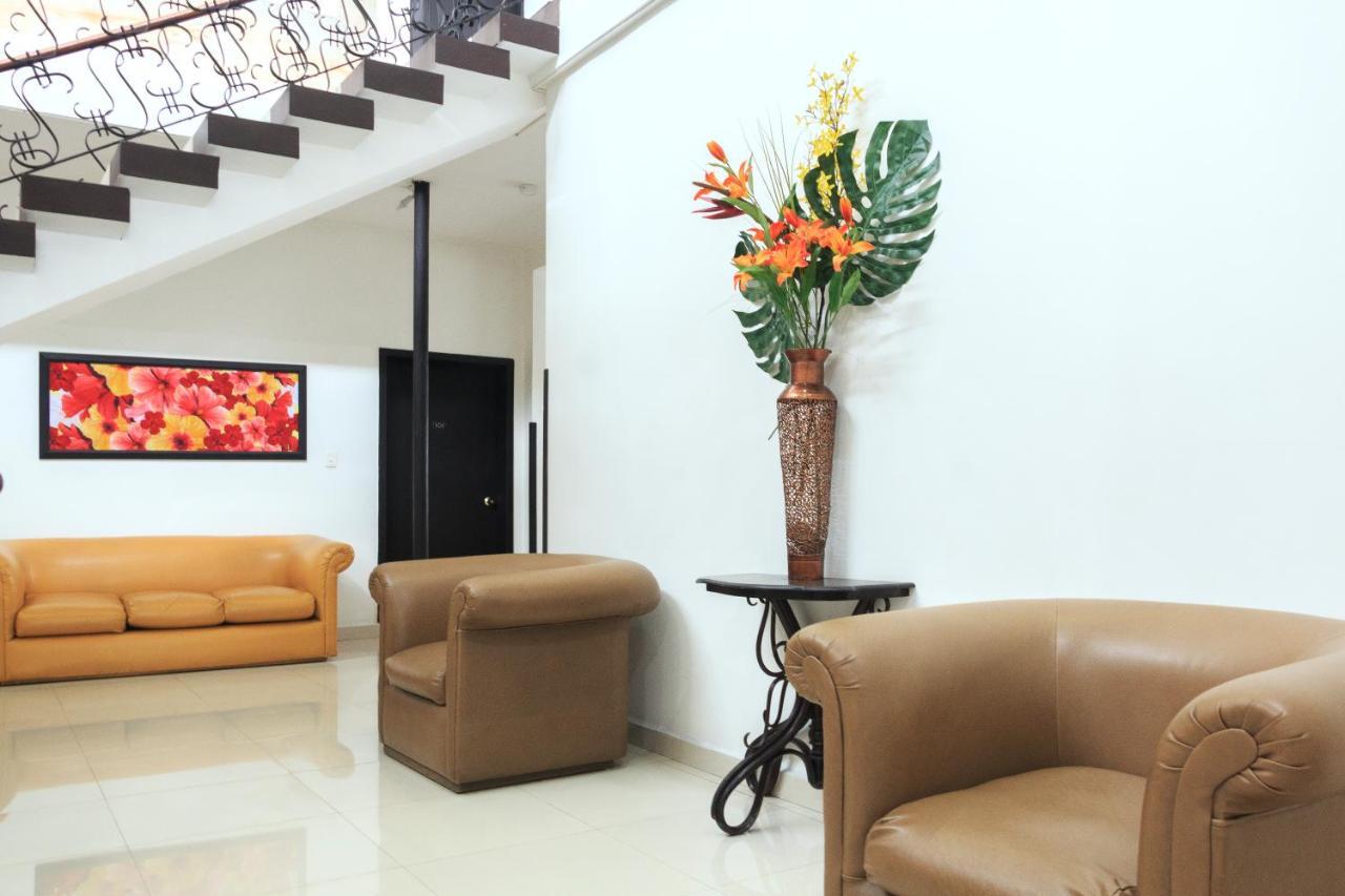 Hotel Colonial Plaza 부카라망가 외부 사진